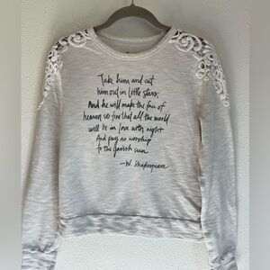 Hollister Lace Shoulder Sweatshirt Shakespeare Romeo & Juliet Quote Size XS